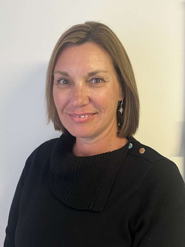 Jayne Miller